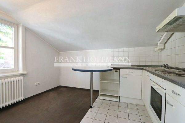 V9915 OG - Personalraum 