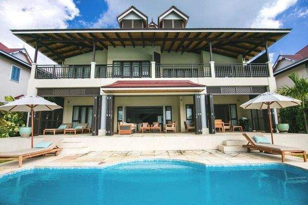 Clavis International