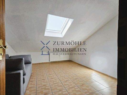 Kinde-/Arbeitszimmer DG