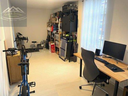 Büro-Kinderzimmer Wohnung 1.OG