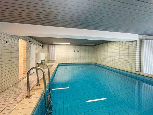 Gemeinschaftliches Schwimmbad