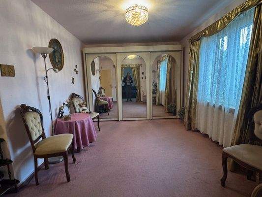 Schlafzimmer EG - Ankleide