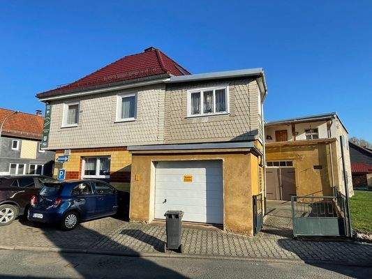 Garage &amp; Hintereingang