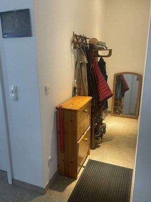 PLatz für Garderobe oder Treppe nach oben