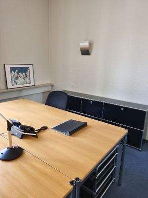 Büroraum 5 (+135 qm Gemeinfläche)