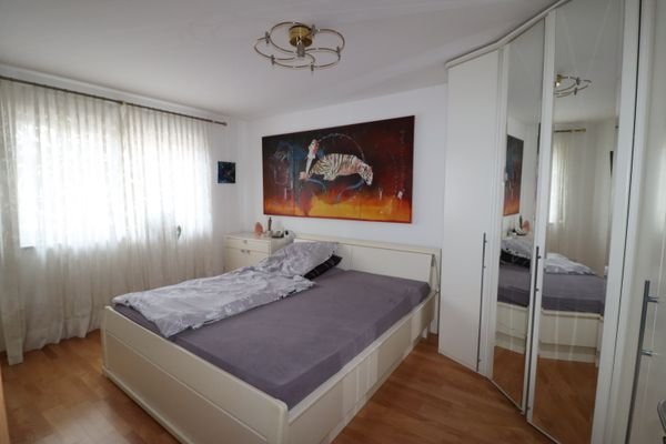 09 Schlafzimmer