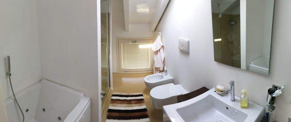 Penthouse in Gardone Riviera mit Blick auf den Gardasee