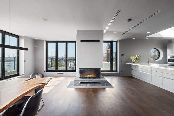 Moderner Echtholzkamin