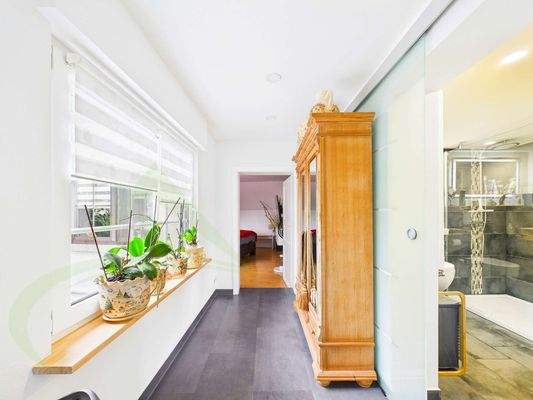 Flur OG zum Schlafzimmer und Badezimmer