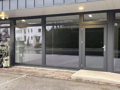 Ostermiething Ladenlokale, Ladenflächen 