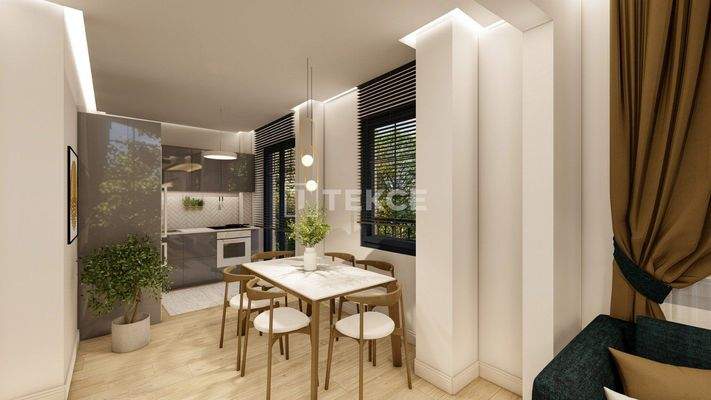 Apartment Building 200 Meters to The Coast in Istanbul