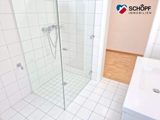 Badezimmer, Bodengleiche Dusche