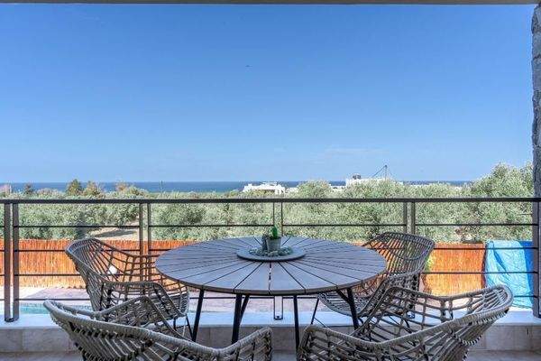 Kreta, Pigianos Kampos: Stilvolle Villa mit beheiztem Pool und Gästestudio in der Nähe von Rethymno zu verkaufen