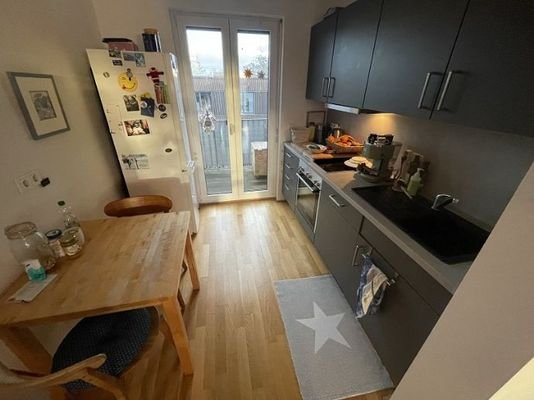 Neuwertige, geschmackvolle 3Zimmer in Frankfurt Höchst