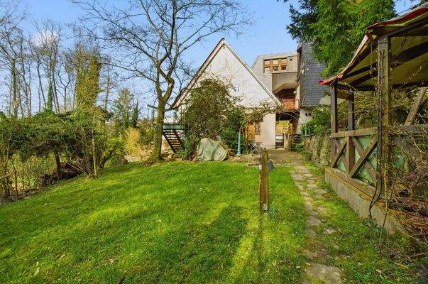 Gratenansicht aufs Haus