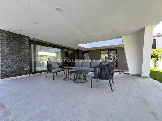 4-Bedroom Detached Villa in Kemer Antalya