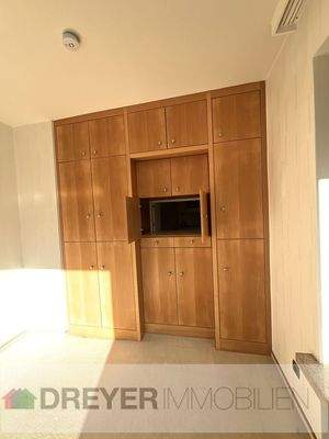 Einbauschrank/Durchreiche