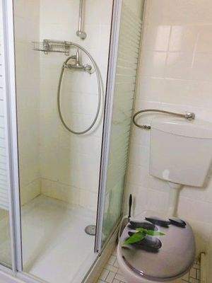 Bad mit Dusche