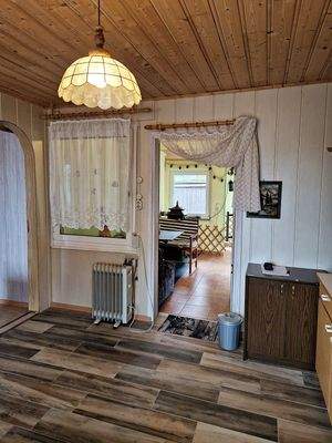 Blick Küche zu Zimmer 1 OG.jpg