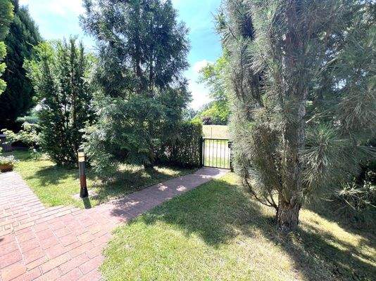 Eingang zum Grundstück