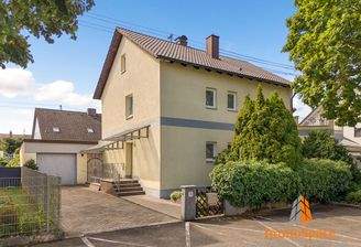 Blick auf Ihre Haushälfte mit eigener Zufahrt und Garage
