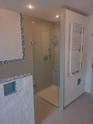 Dusche Badezimmer OG