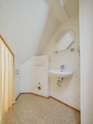 WC (DG)