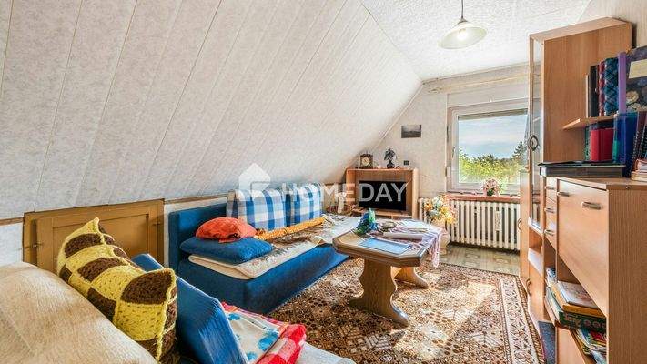 1. OG Schlafzimmer 2 1