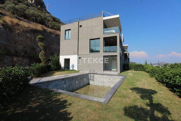 Apartments with Private Terrace and Pool in Bodrum Gündoğan