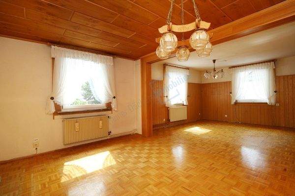 WOHN- / SCHLAFRAUM IM OG