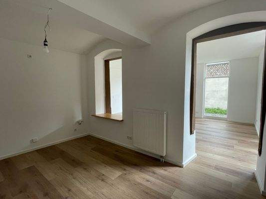 Blick von der Küche ins Wohnzimmer.JPEG