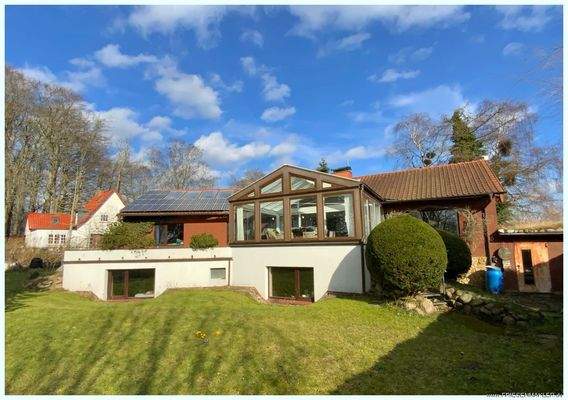 Hausansicht vom Garten