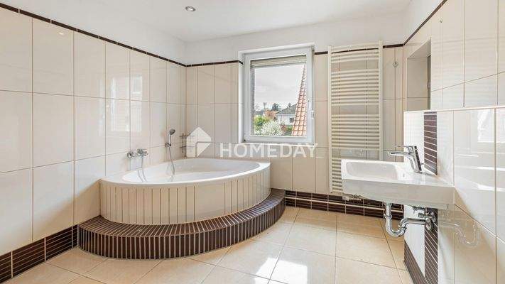 1. OG Badezimmer 2 1