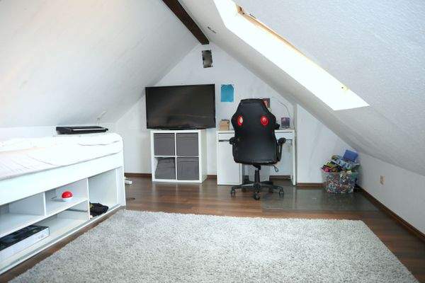 Weiteres Zimmer im ausgebauten DG