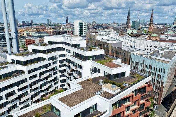 Eleven Decks mit HHer City