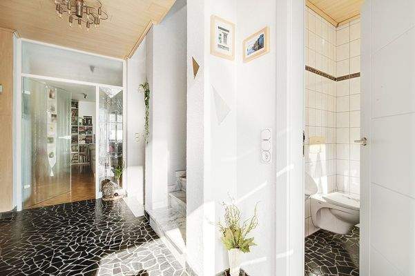 Diele/Gäste-WC Erdgeschoss