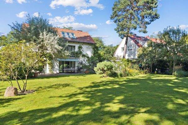 Bestandsimmobilie, geplanter Anbau rechts