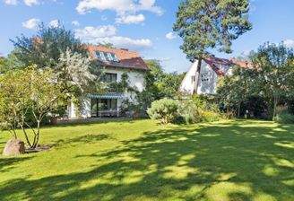 Bestandsimmobilie, geplanter Anbau rechts