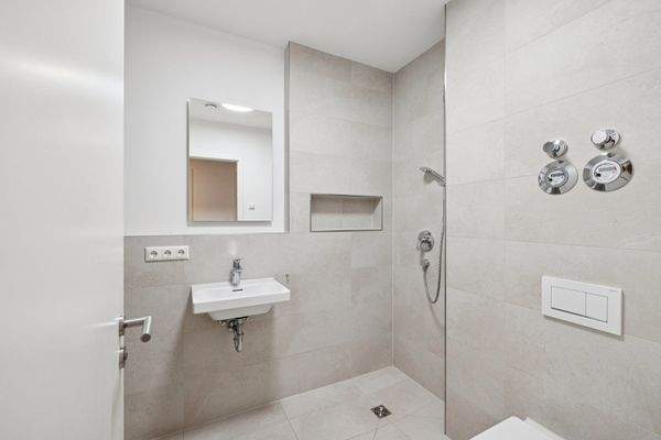 Bad II_Dusche ebenerdig