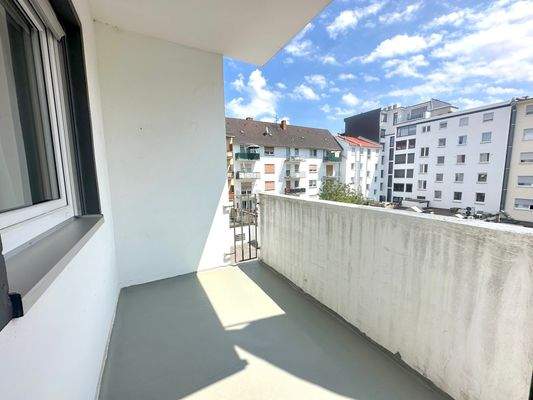 Sonniger Balkon in Mannheim