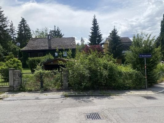 Eckgrundstück
