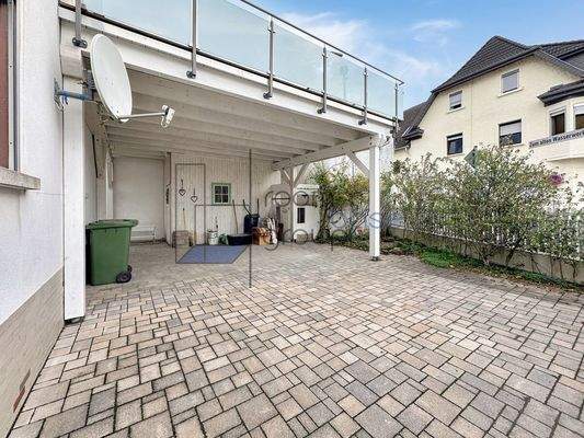 AB Parkplätze/Hof (1)