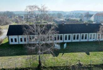 Frontansicht von der Bundesstraße 