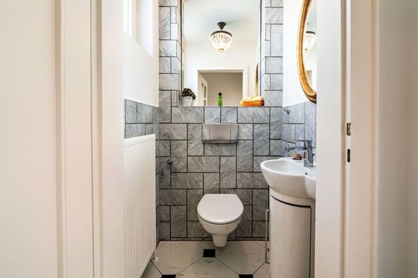 Gäste-WC Erdgeschoss