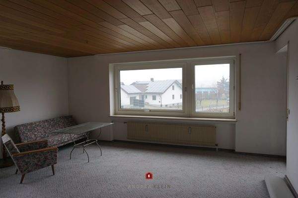 das Wohnzimmer im OG