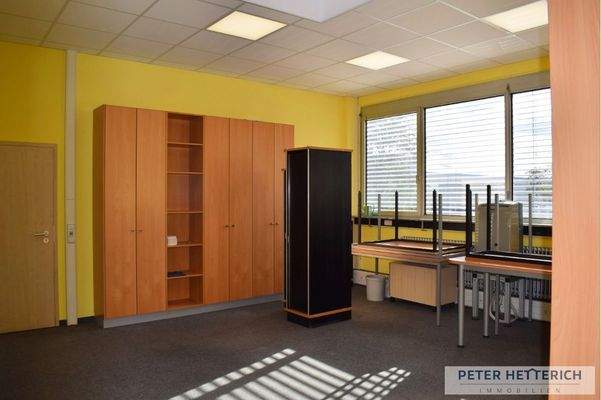 Großraumbüro/Werkstatt 2.OG Raum 2