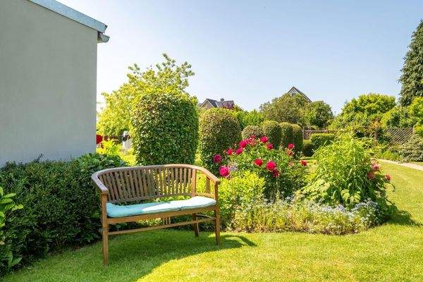 Gartenflair mit Sitzbereich