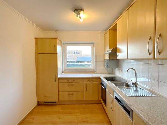 Küche, inkl. Einbauküche