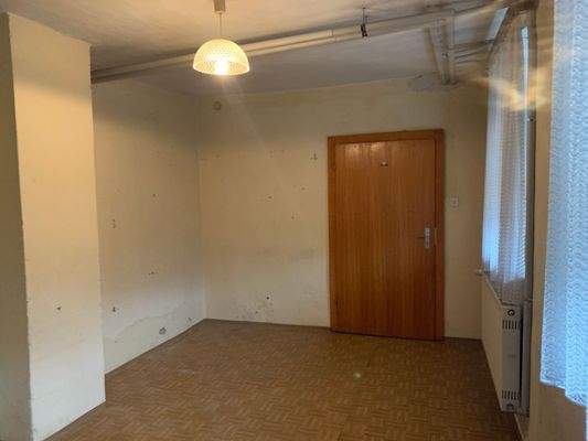 Zimmer Souterrain 