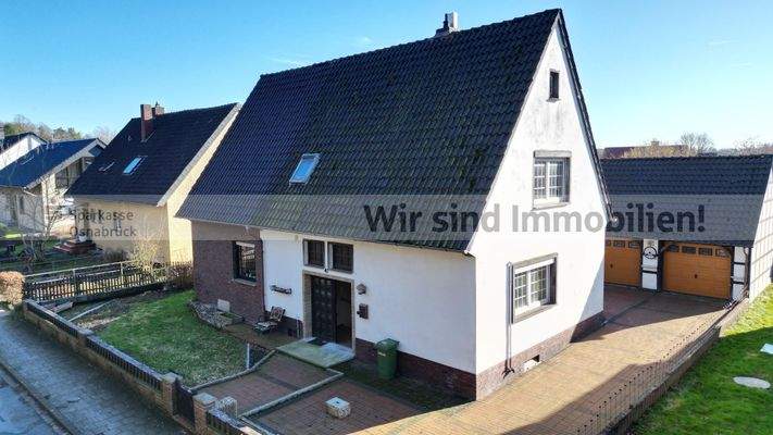 Frontansicht mit Hof